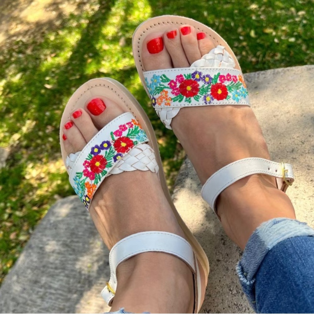 Florescita huaraches